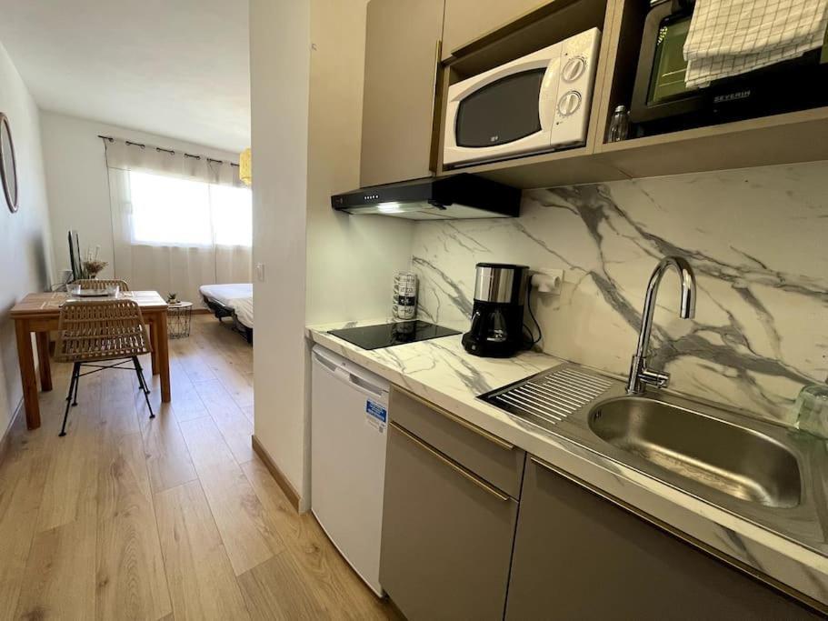 Charmant Studio Climatise Avec Parking, Au Coeur De Pietranera, Plage A 500M, Bastia A 2Km Ville-di-Pietrabugno Bagian luar foto